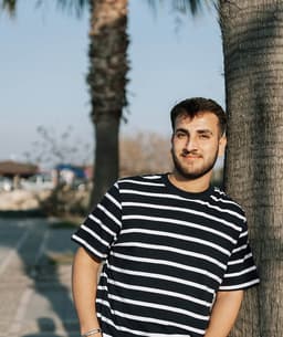 Kali Coliving community member